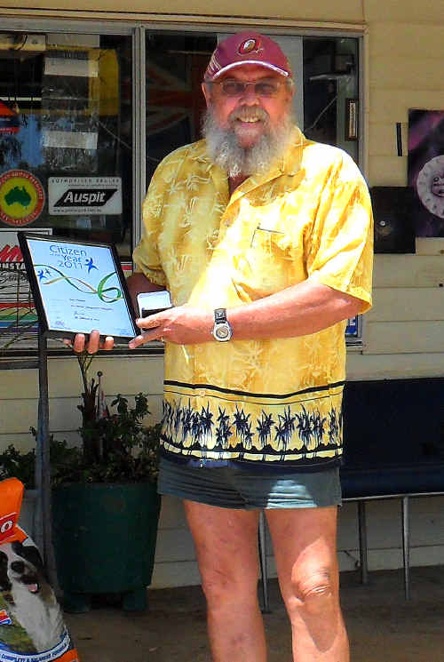 PROUD MOMENT: Rubyvale’s Les Hayes is honoured as he receives his Citizen of the Year award. cont PROUD MOMENT: Rubyvale’s Les Hayes is honoured as he receives his Citizen of the Year award. cont